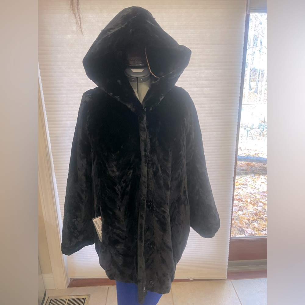 NWT MINK reversible jacket. Warm, Soft, light weight, gorgeous.